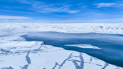 【&ldquo;飛閱&rdquo;中國(guó)】冬日星星海，一抹被&ldquo;封印&rdquo;的藍(lán)
