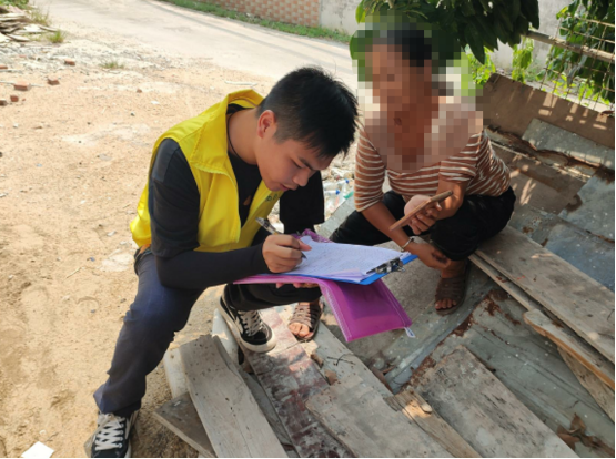入戶(hù)走訪盡幫扶，禁毒宣傳不停歇284.png