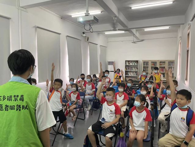 三鄉(xiāng)鎮(zhèn)開展“無毒暑期，健康同行”禁毒宣傳活動圖片4.jpg